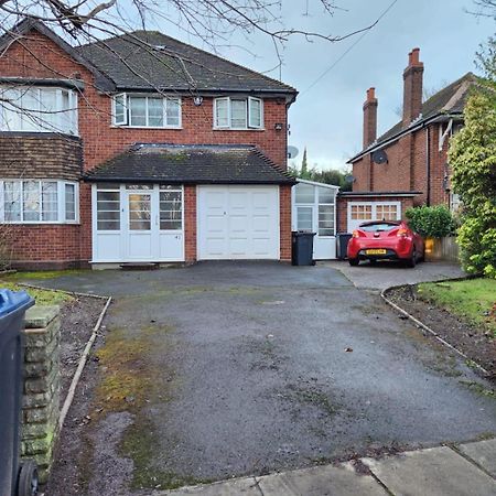 D Elmdon Homestay Shared 4 Bedrooms Birmingham Buitenkant foto
