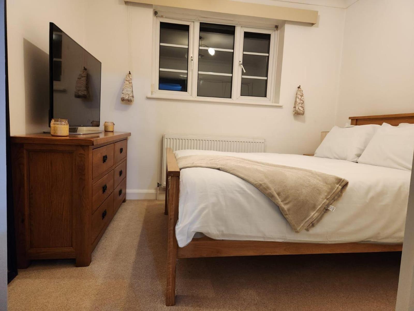 D Elmdon Homestay Shared 4 Bedrooms Birmingham Buitenkant foto