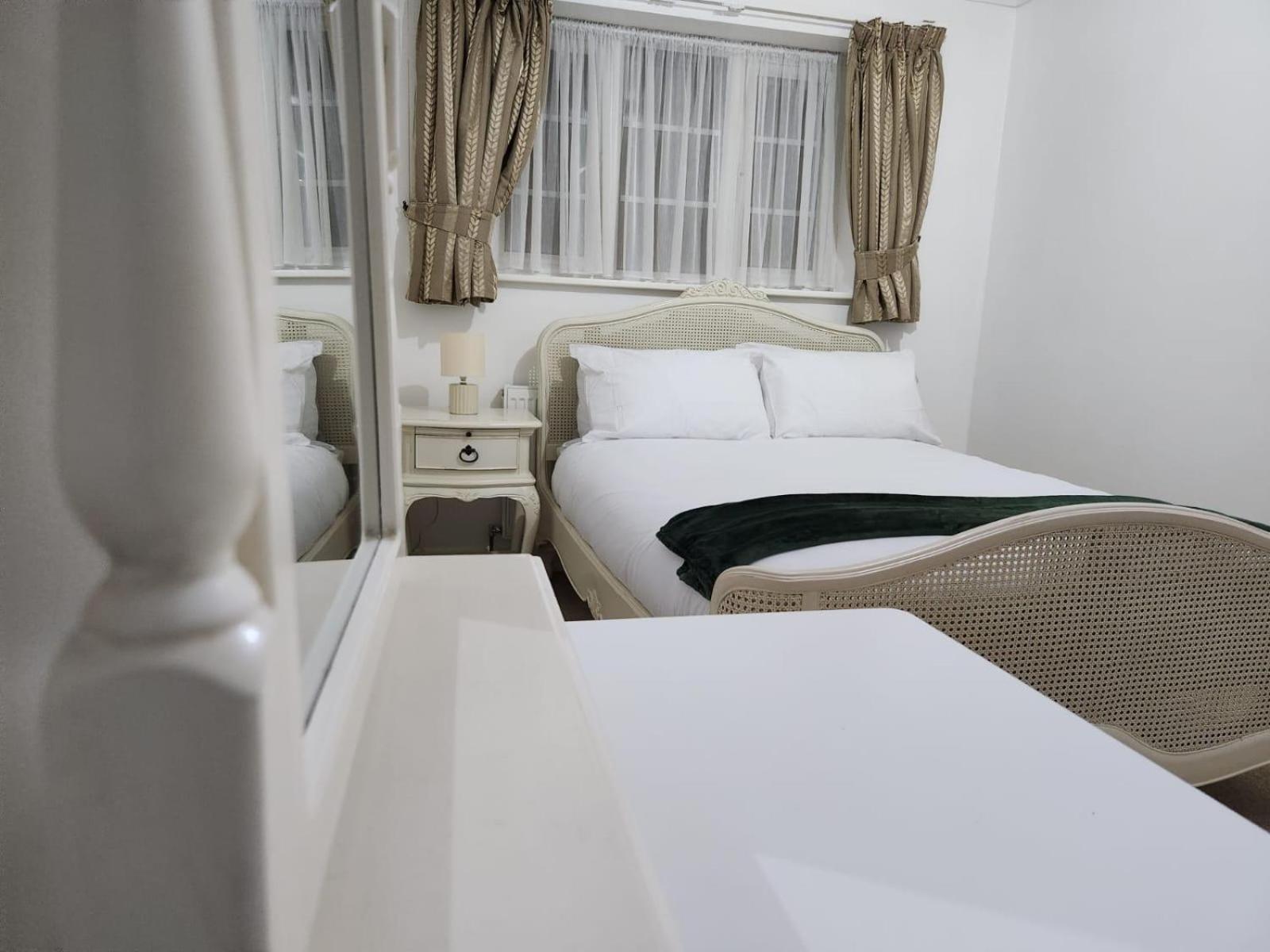 D Elmdon Homestay Shared 4 Bedrooms Birmingham Buitenkant foto