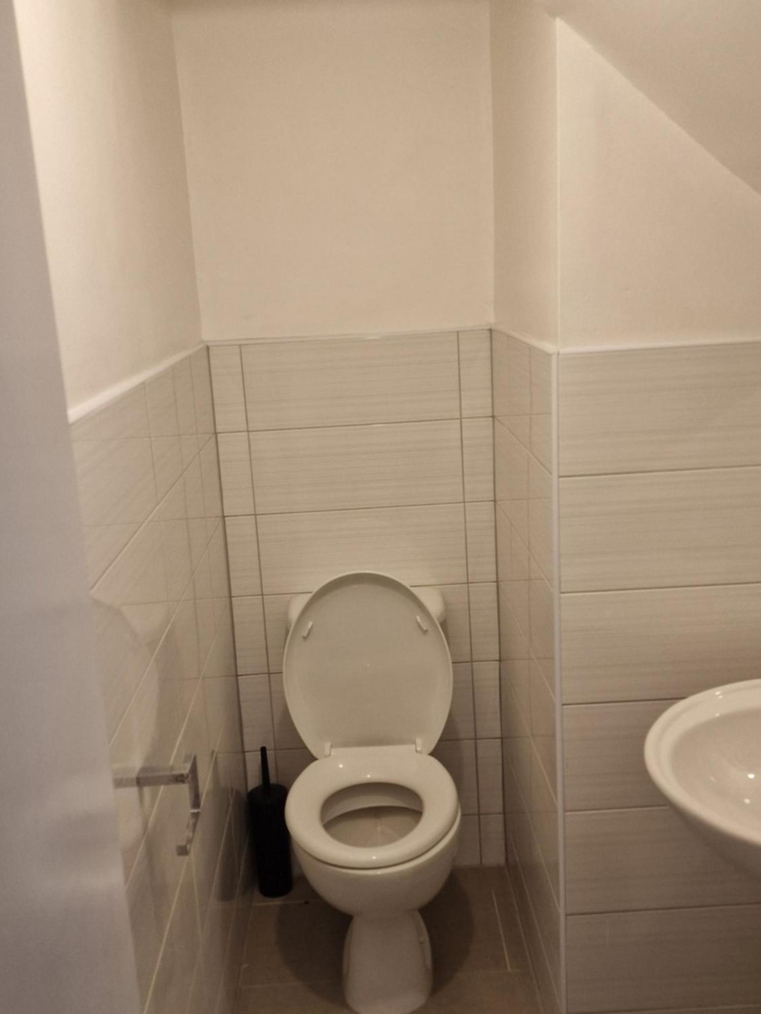 D Elmdon Homestay Shared 4 Bedrooms Birmingham Buitenkant foto