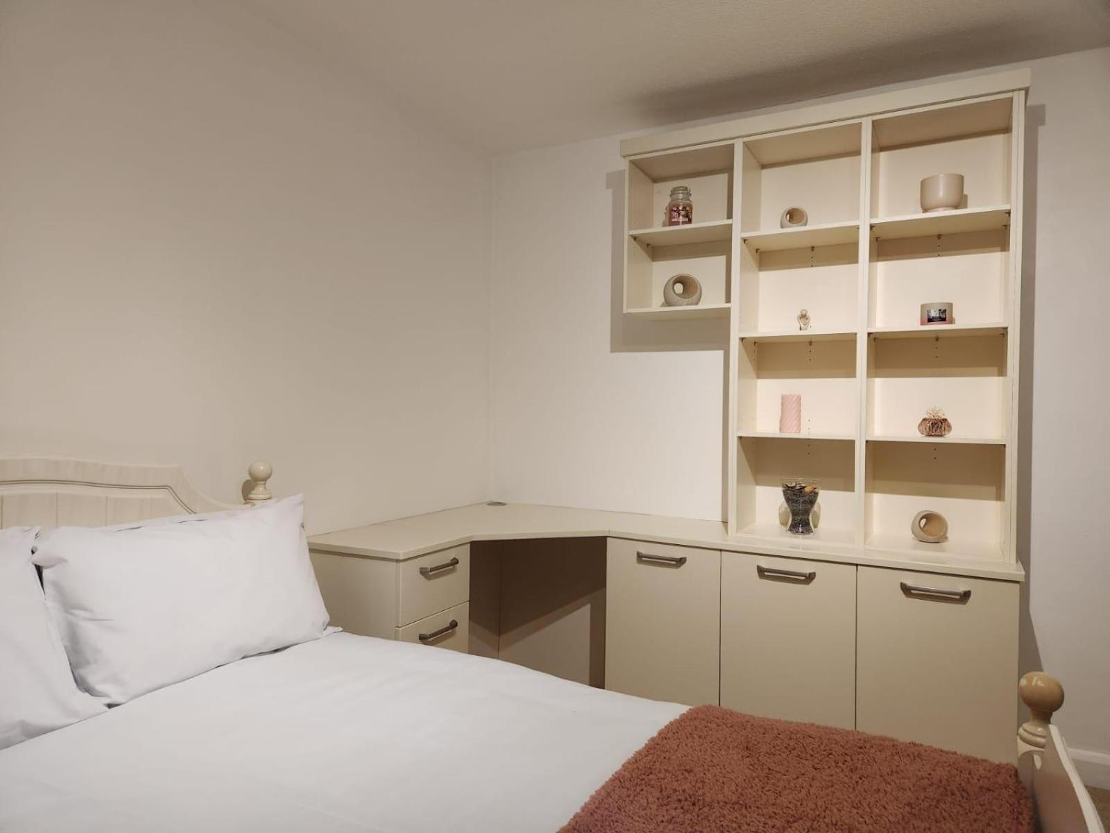 D Elmdon Homestay Shared 4 Bedrooms Birmingham Buitenkant foto