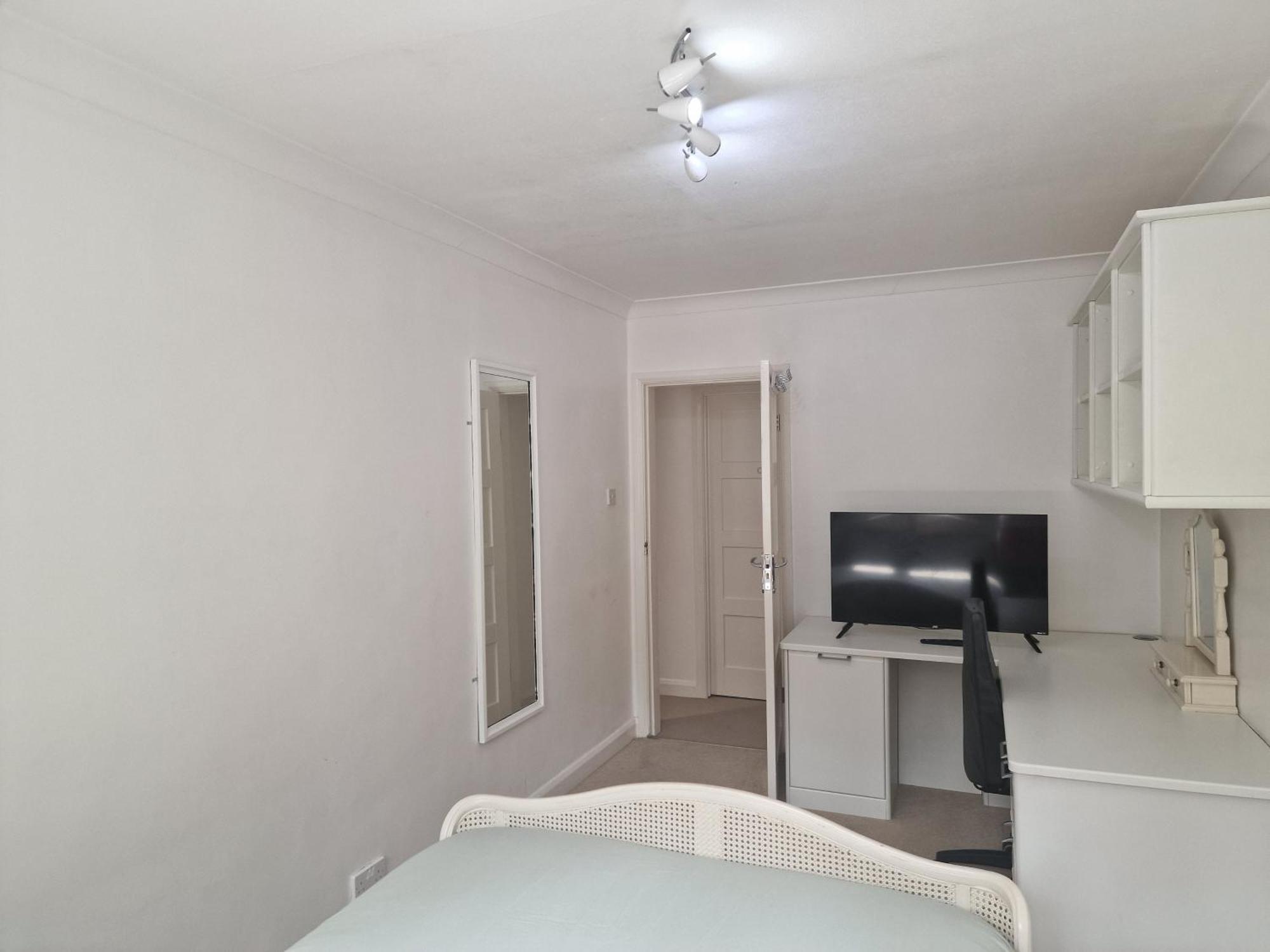 D Elmdon Homestay Shared 4 Bedrooms Birmingham Buitenkant foto