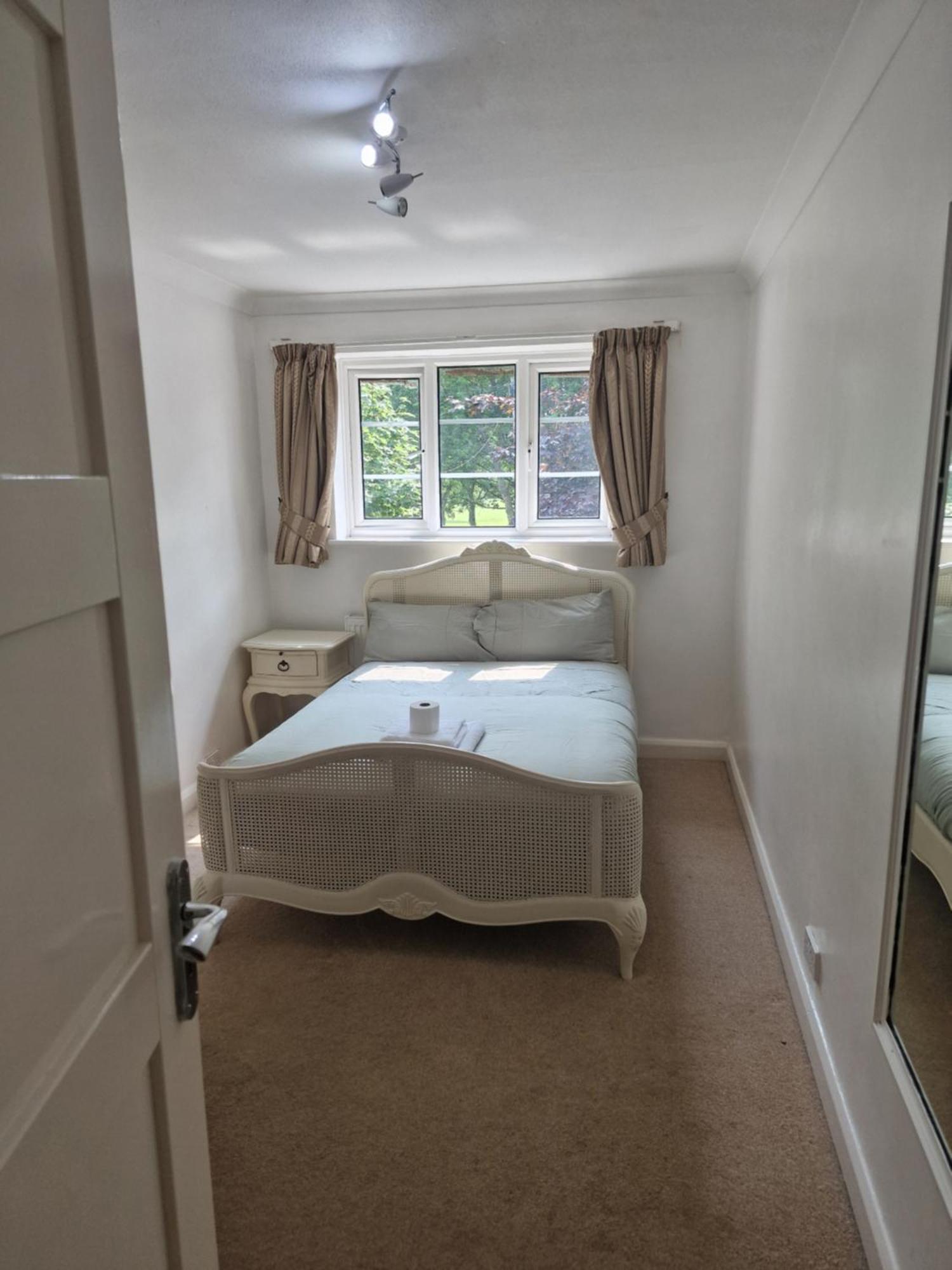 D Elmdon Homestay Shared 4 Bedrooms Birmingham Buitenkant foto