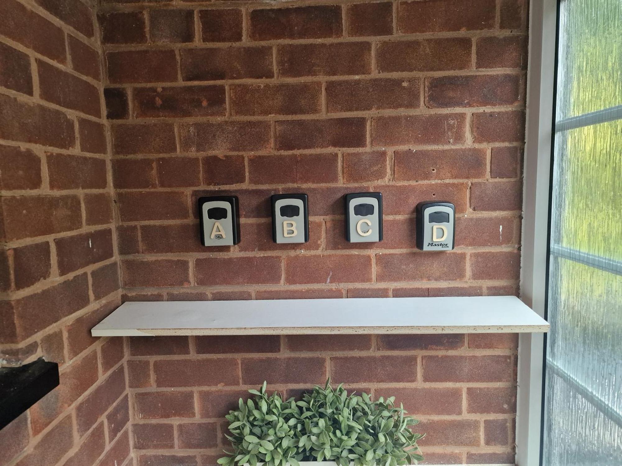 D Elmdon Homestay Shared 4 Bedrooms Birmingham Buitenkant foto