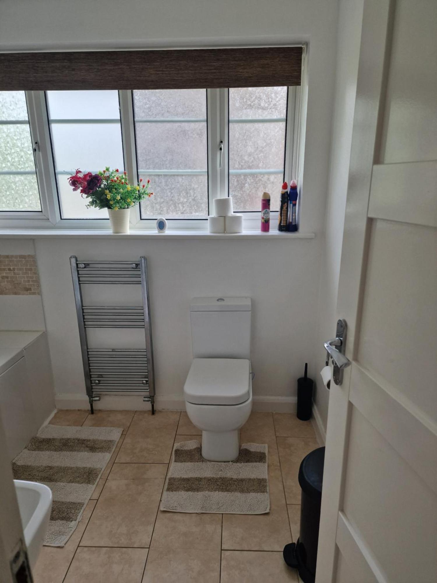 D Elmdon Homestay Shared 4 Bedrooms Birmingham Buitenkant foto